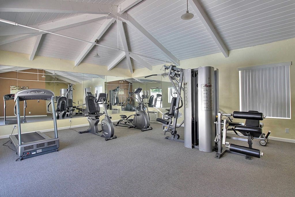 Fitness center at The Luxe, Santa Clara