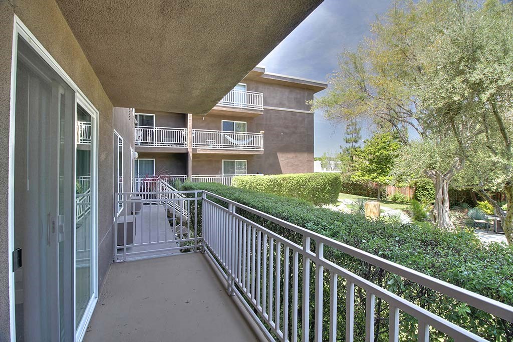 Gallery view at The Luxe, Santa Clara, California