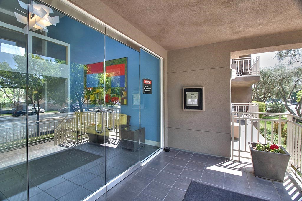 Lobby entrance gallery at The Luxe, California