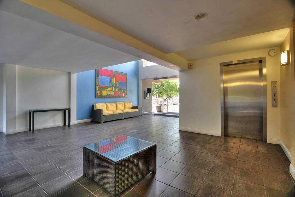 Lobby decorat The Luxe, Santa Clara