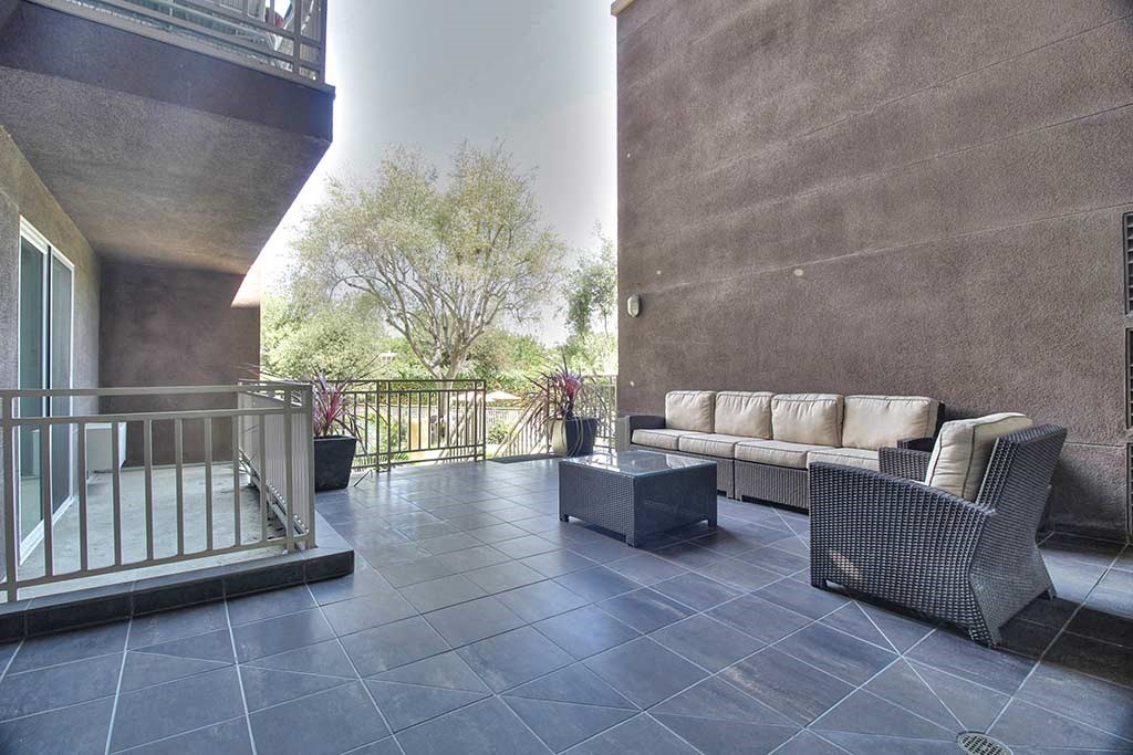 Sunlight at lobby at The Luxe, Santa Clara, CA