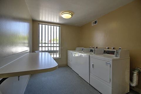 Laundry at Wellesley Crescent, California, 94062