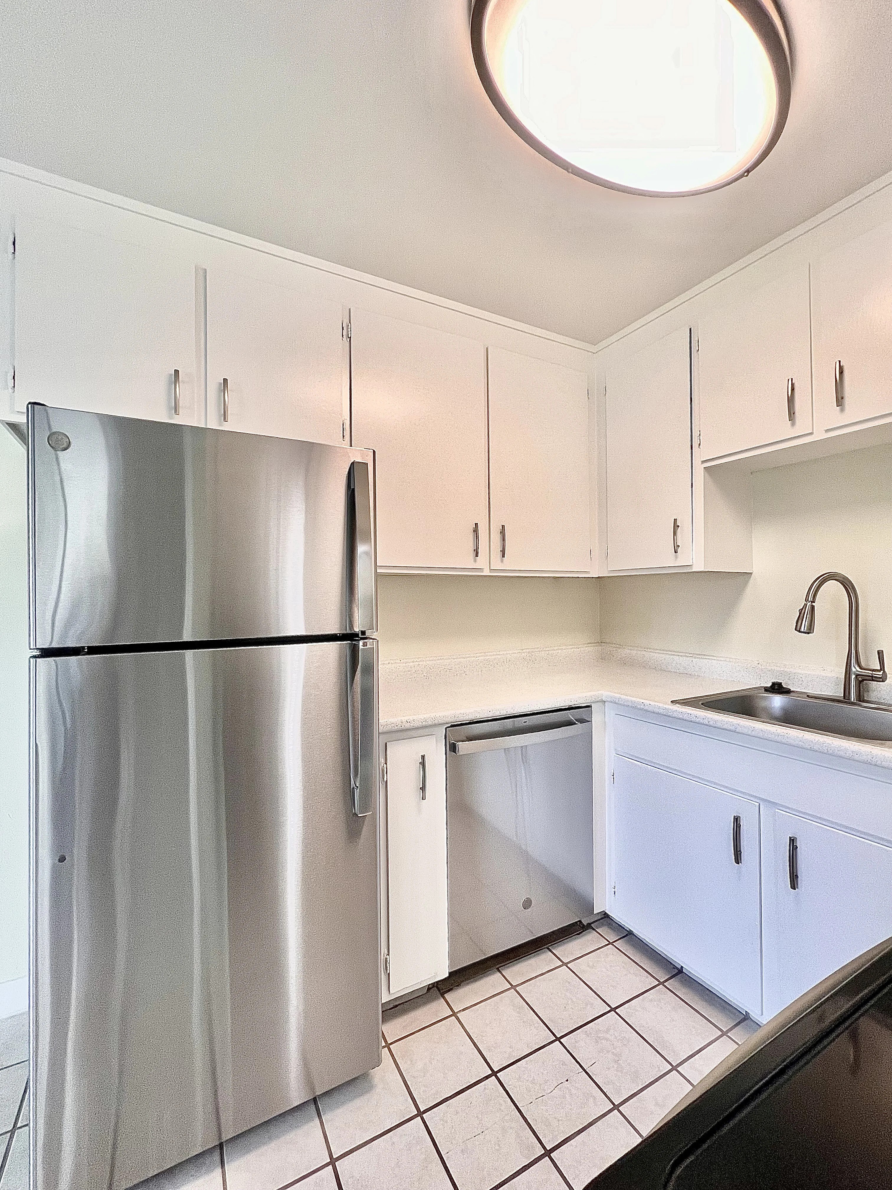 Washington Apartments is a similar property to Villa Lometa Apartments located in Sunnyvale