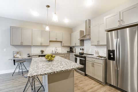 1190 Fairbourne Drive 2-3 Beds Apartment for Rent