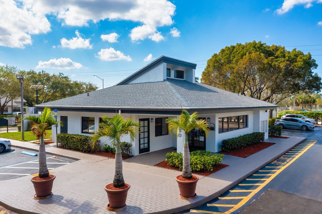 front of property, the villages private courtyard villa with golf cart