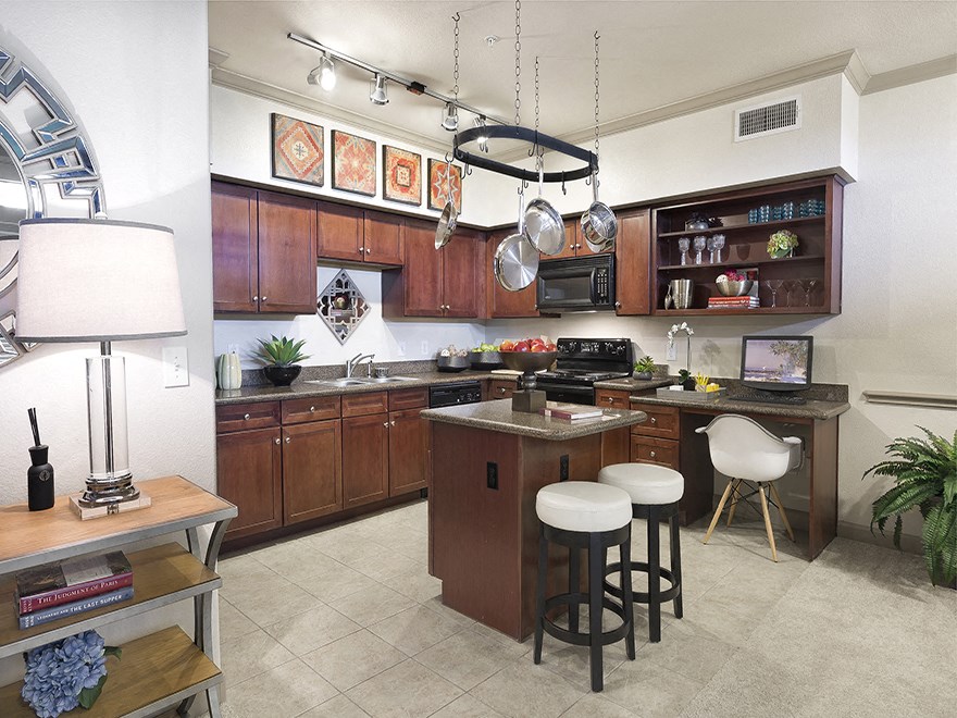 10X Living at Grandview Apartments, 6500 Champion Grandview Way, Austin