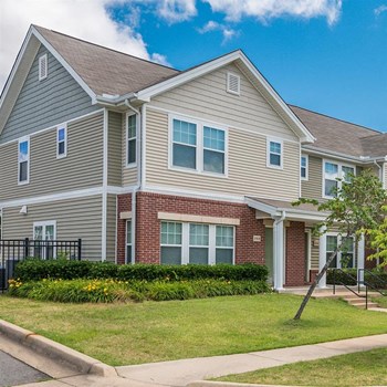 Exterior Building Photo - Photo Gallery 2