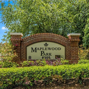 Maplewood Park Monument Sign - Photo Gallery 4