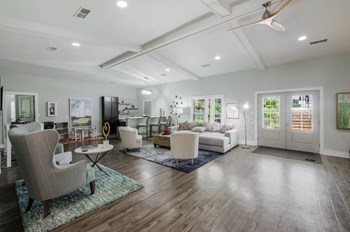 Clubhouse with Seating - Photo Gallery 9