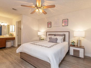 Bedroom Model - Photo Gallery 4