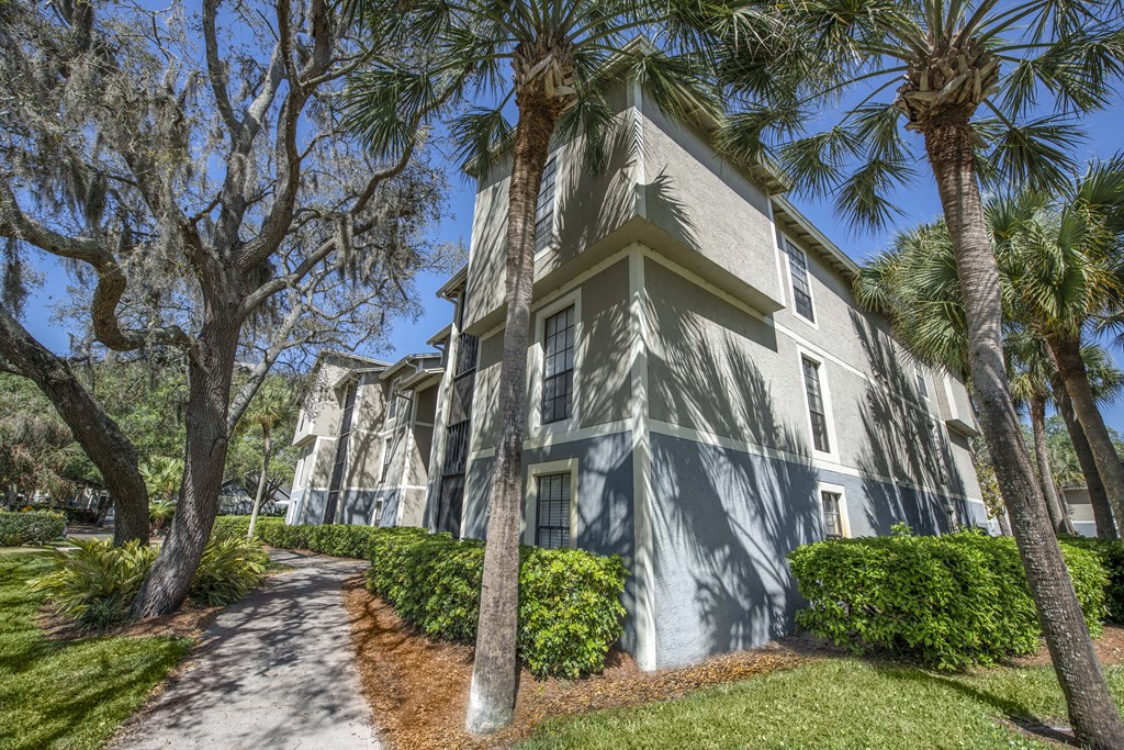 The Livingston Apartments, 15420 Livingston Ave, Lutz, FL RentCafe