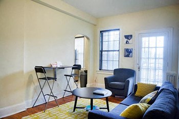Living Room - Photo Gallery 2
