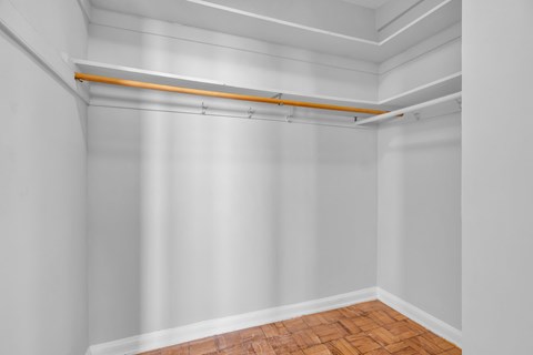 Walk-in Closet
