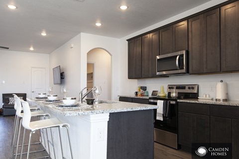 526 Grico Rd 4 Beds Apartment for Rent