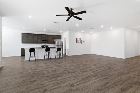 181 Grove Way 4 Beds Apartment for Rent