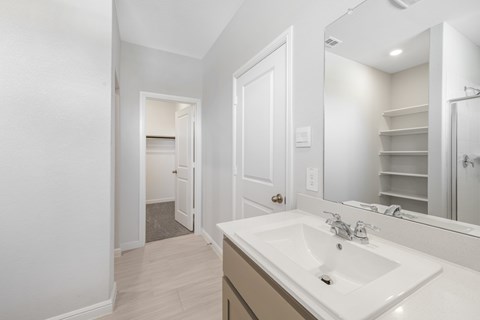 227 Mina Street 4 Beds Apartment for Rent