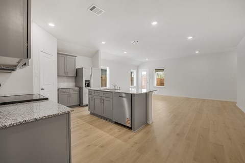 207 Mina Street 4 Beds Apartment for Rent