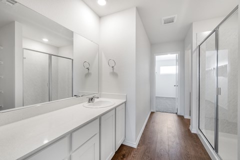 210 Mina Street 4 Beds Apartment for Rent