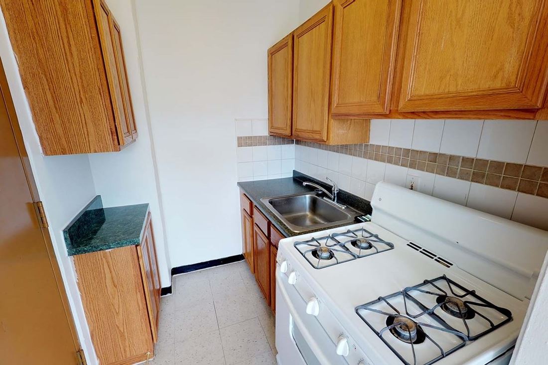 1440 E. 52nd Street Apartments photo