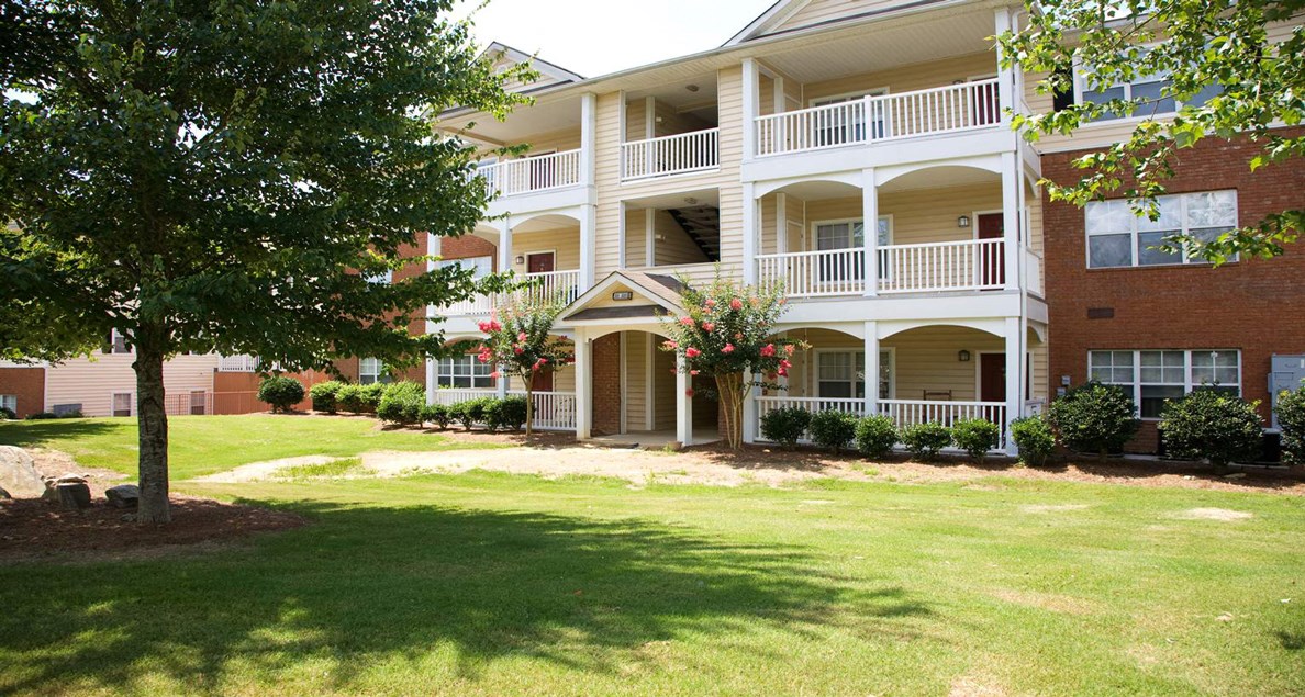 The Columns At Hiram Apartments, 6736 Bill Carruth Parkway, Hiram, GA
