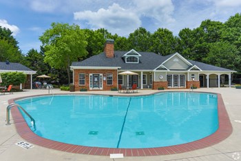 Sparkling swimming pool at The Columns at Club Drive, 30096 - Photo Gallery 3