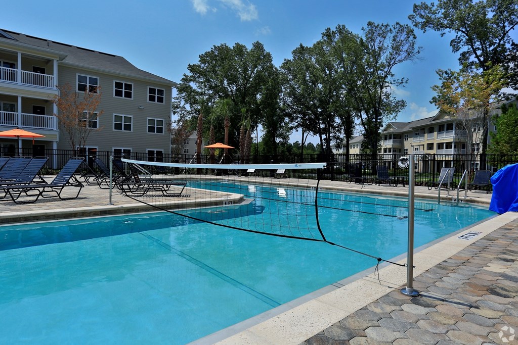 Sparkling swimming pool at The Columns at Coldbrook Station, Georgia