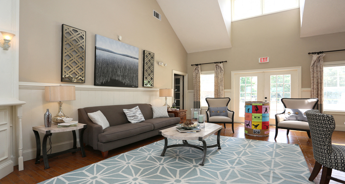 Modernly decorated leasing office at The Columns at Hiram, Georgia 30141