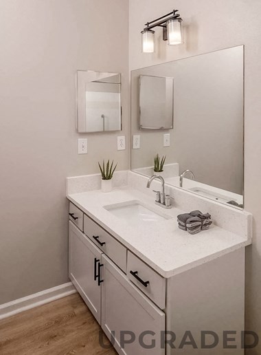 4330 Point Cypress Boulevard 1-3 Beds Apartment for Rent - Photo Gallery 5