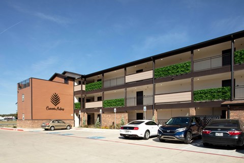1717 W Iving Blvd 1-2 Beds Apartment for Rent