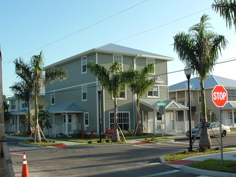 340 Gulf Breeze Avenue 1 Apartment for Rent