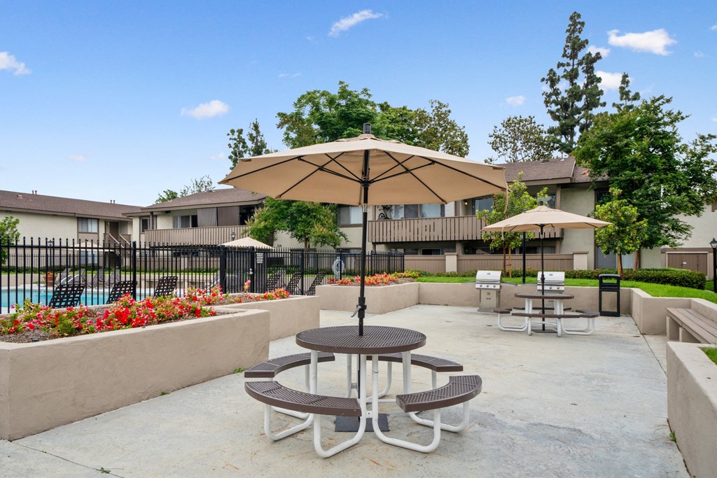 the enclave at homecoming terra vista patio