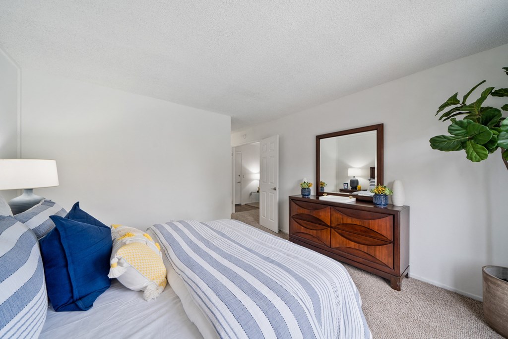 our apartments offer a bedroom with a bed and a bathroom