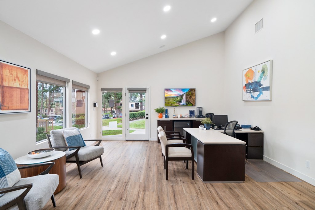 the preserve at ballantyne commons living room and office