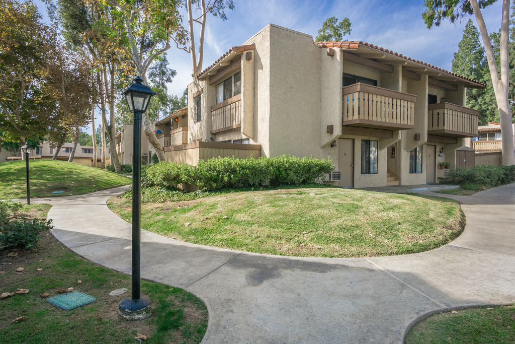 Alicia Plaza Apartments, 25212 Stockport, Laguna Hills, CA RentCafe