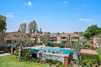 the preserve at ballantyne commons apartments swimming pool and community buildings