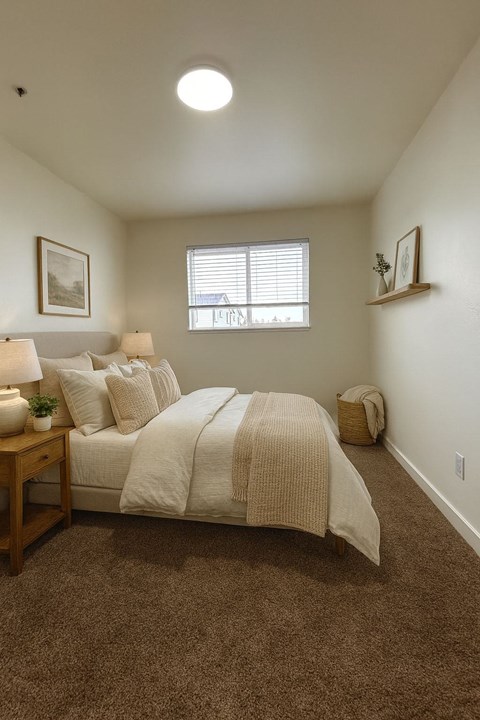 614 South Oakes Street 1-2 Beds Apartment for Rent