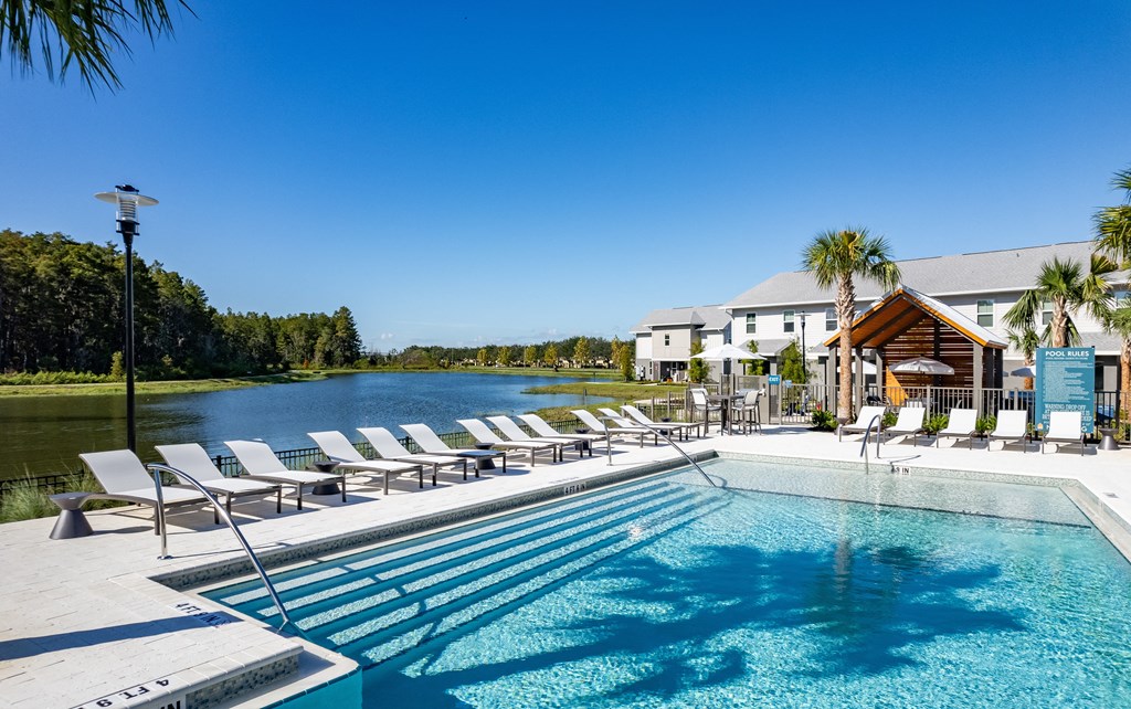 the swimming pool at the resort at longboat key club
