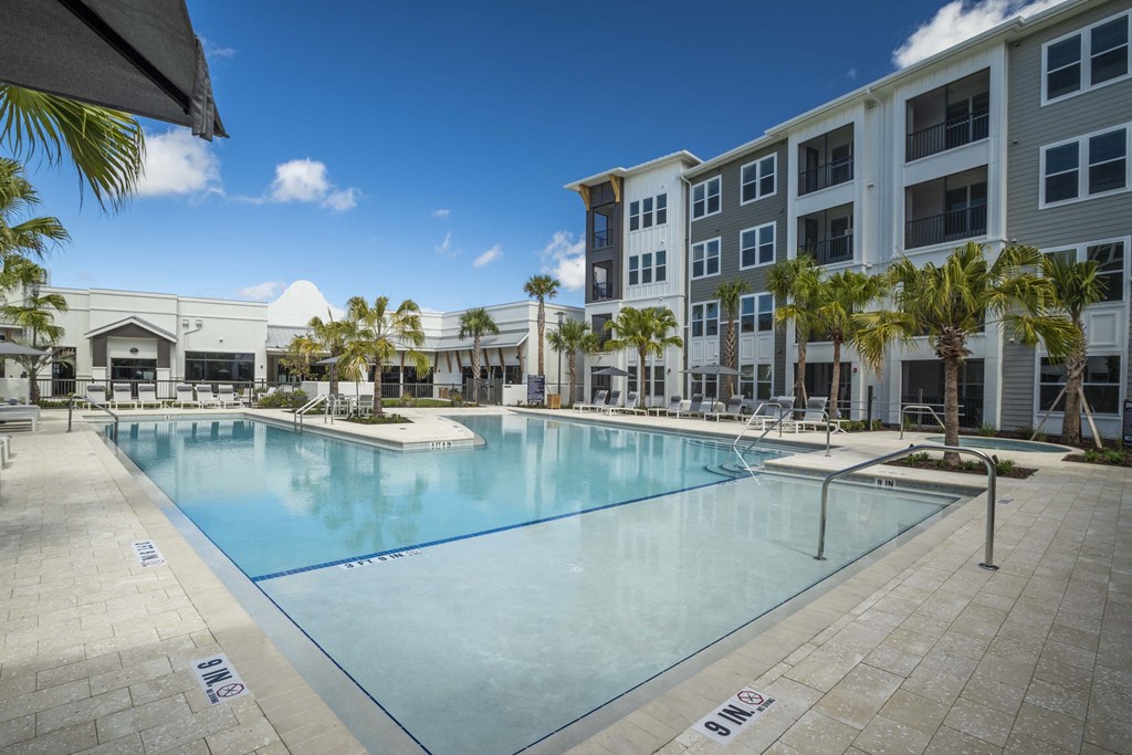 Calirosa Winter Park 55+ Pool