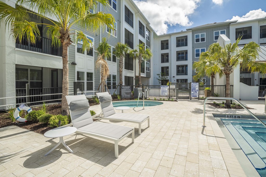 Calirosa Winter Park 55+ Pool