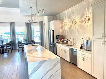 The Oaks on the Lake 55+ Luxury Apartment Living in Clermont, FL Property Image