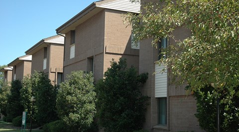 2825 S. Chicago Ave 1-3 Beds Apartment for Rent