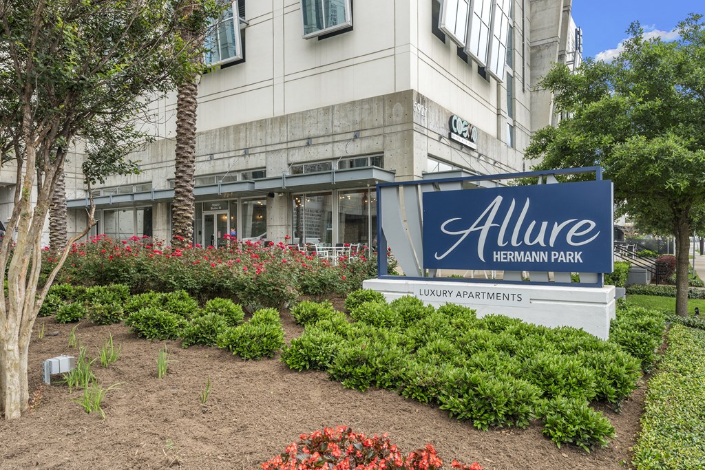 Allure Hermann Park high-rise at Houston Medical Center in Houston, TX