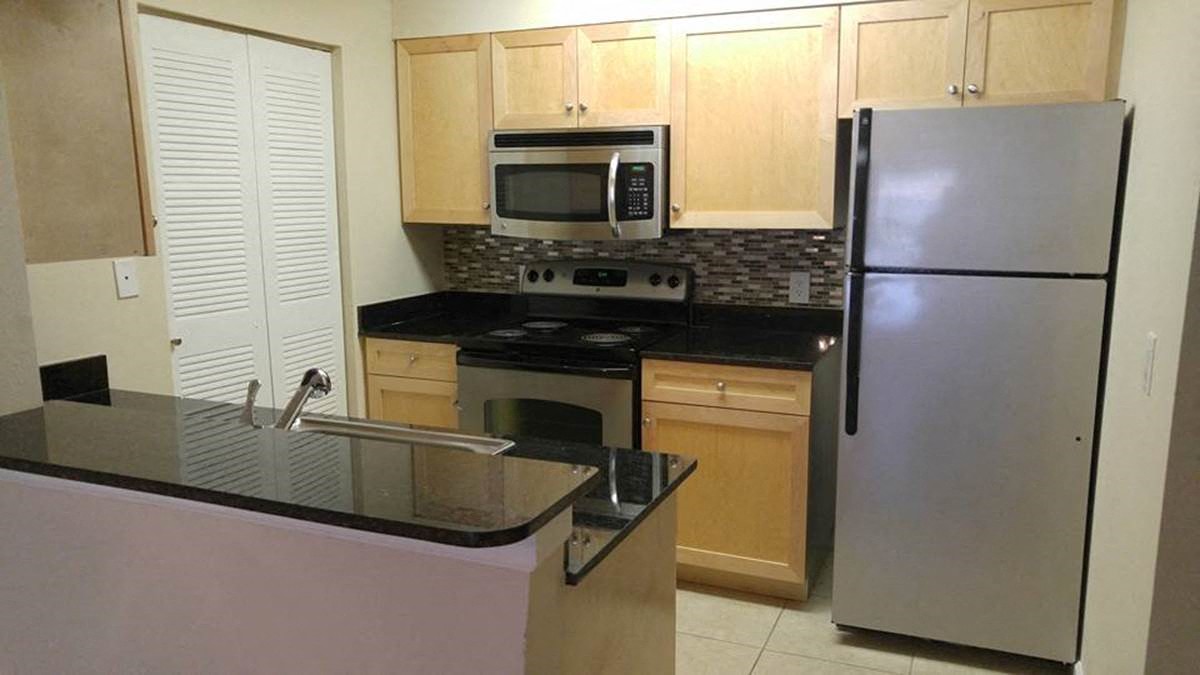 Upgrade in select units - Tile Backsplash