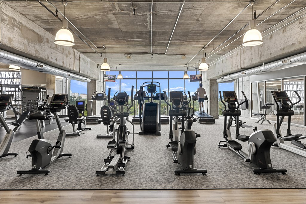 Allure Hermann Park | 6,000 ft² Fitness Center Allure Hermann Park | 6,000 ft² Fitness Center