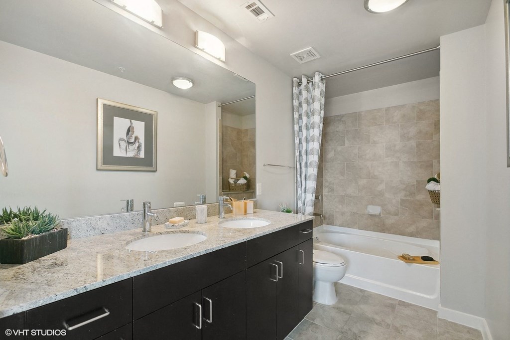 Allure Hermann Park | Spa inspired bathroom