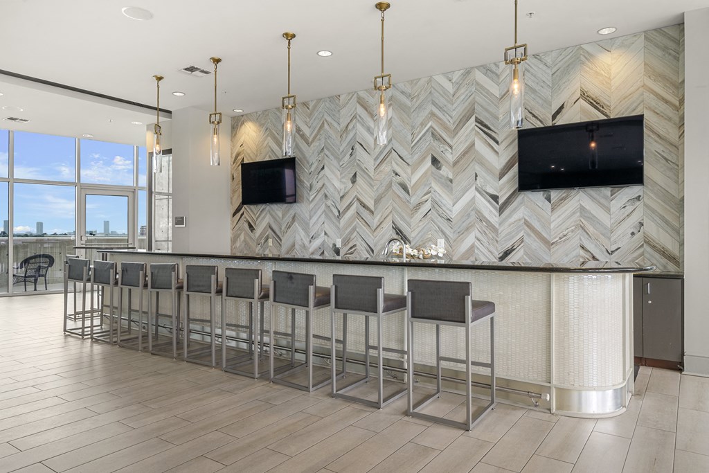 Allure Hermann Park | Clubroom Bar with Catering Kitchen