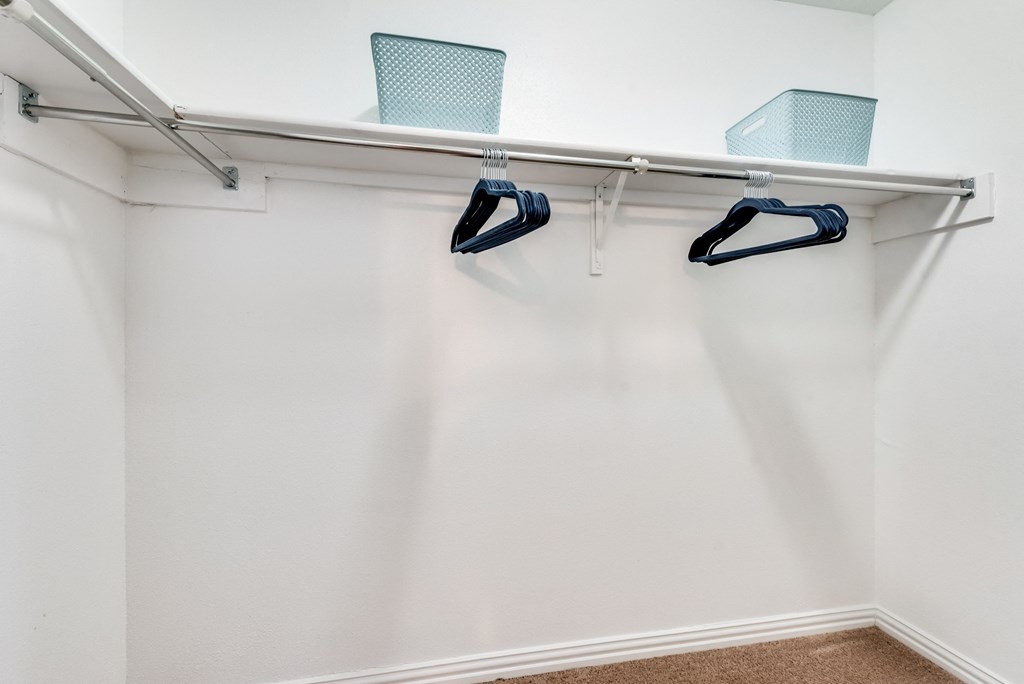 Mount Vernon Apartments | Desoto TX | Large Closets