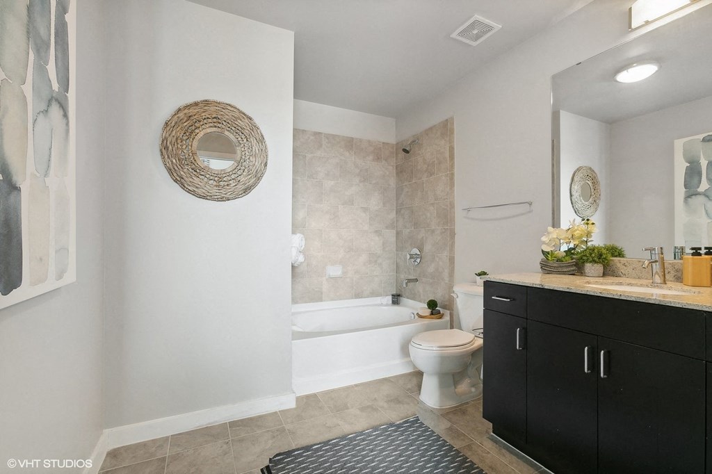 Allure Hermann Park | Spa inspired bathroom