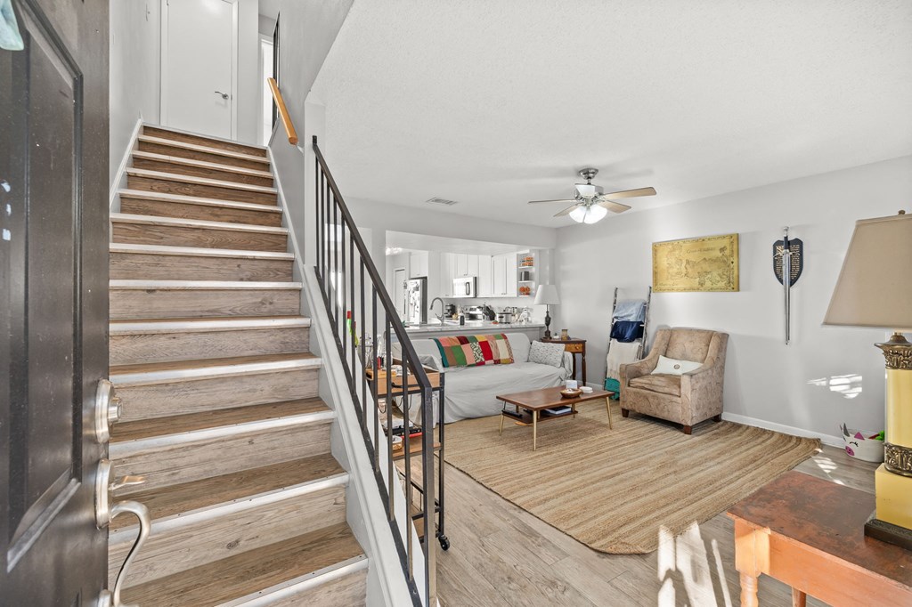 Albany Apartments | Tampa, FL | Living Room