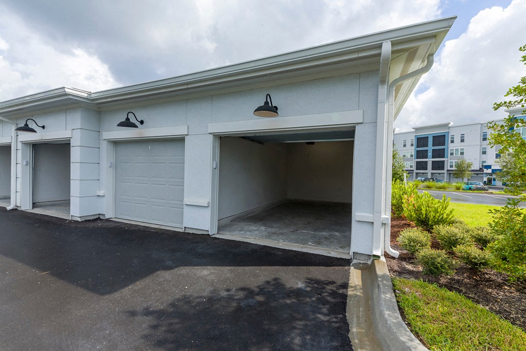 Ciel Luxury Apartments | Jacksonville, FL | Private Garages